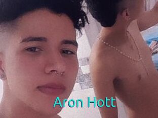 Aron_Hott