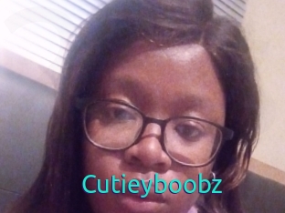 Cutieyboobz