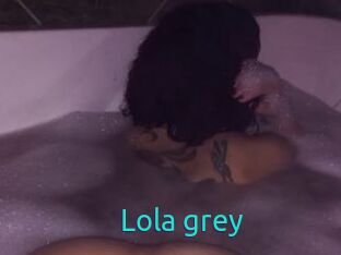 Lola_grey