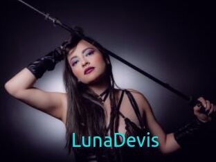 LunaDevis