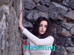 MiaSmiling