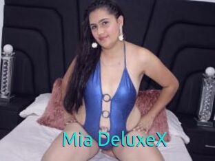 Mia_DeluxeX