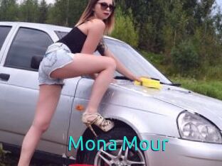 Mona_Mour