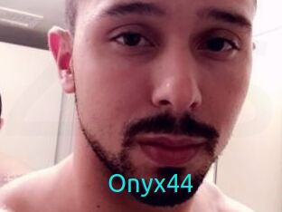 Onyx44