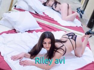 Riley_avi