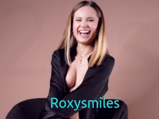 Roxysmiles