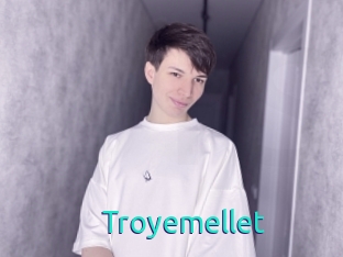 Troyemellet