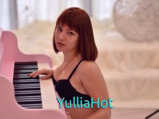 YulliaHot